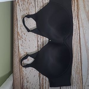 Cacique black lightly lined no wire bra sz  46D wireless WL318